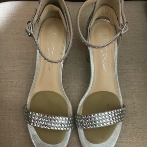 Betsey Johnson used heels